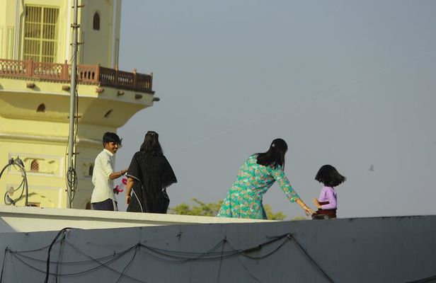 Classic Jaipur 101 Sightseeing, Food and E-Bike Tour