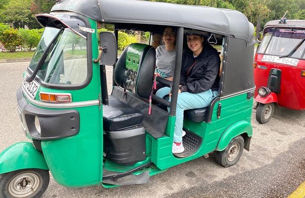 Colombo City Tour By TukTuk (ALL INCLUSIVE)Morning & Evening