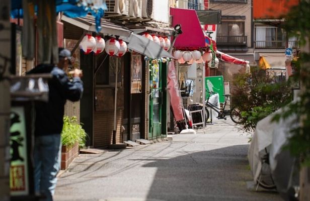Asakusa History and Kappa Street (Kappabashi Dogugai) Tour