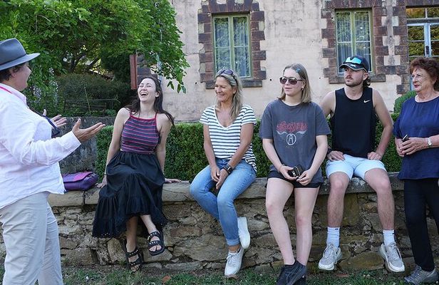 Cammino di Hepburn (Hepburn Walking Tour) at 5pm each Friday