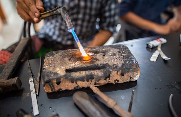 Authentic Silver Jewelry Workshop in Ubud