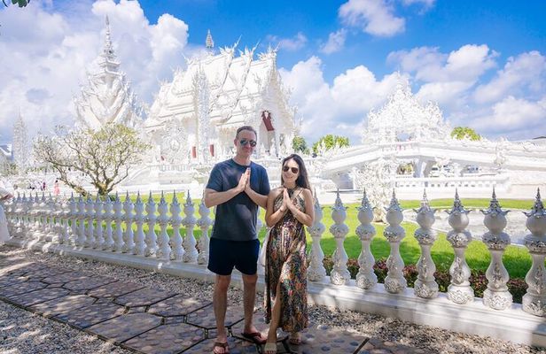 Chiang Rai Temples Day Trip with Lalita Cafe from Chiang Mai