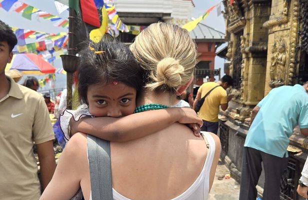 6 Day Nepal Golden Triangle Kathmandu, Chitwan and Pokhara