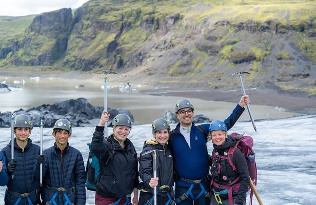 Ultimate Iceland: South Coast, Glacier Hike, & Aurora Combo