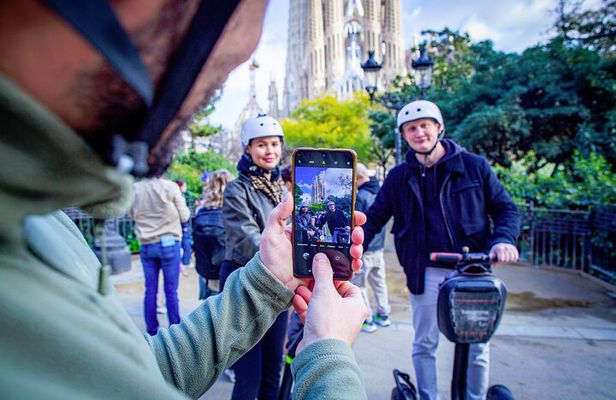 Gran Gaudi - 3H Segway tour