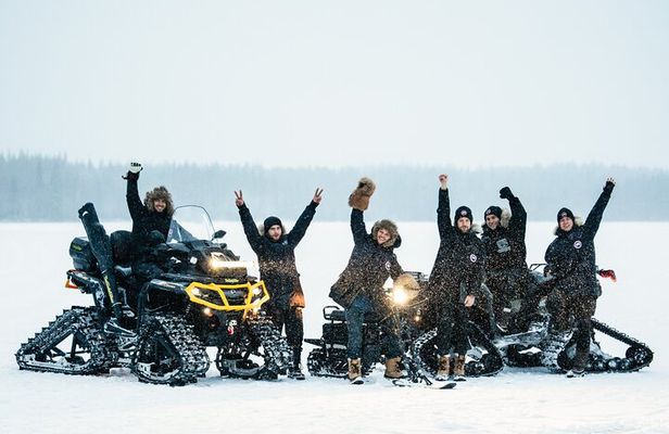 PRIVATE Rovaniemi and Santa Village Tour VIP Car
