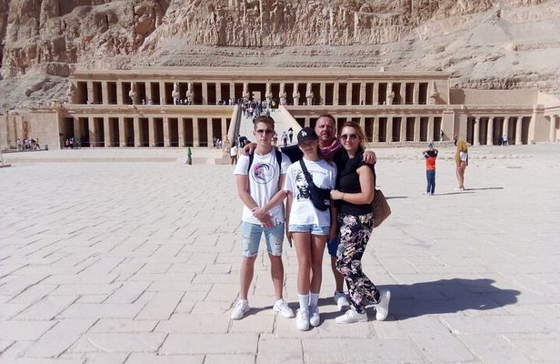 VIP Luxor Kings Experience– Exclusive Small Group Tour by Minivan