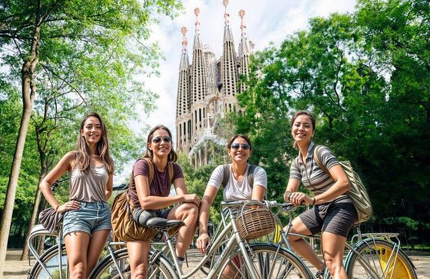 Barcelona Private Bike/eBike Tour & Sagrada Familia Tickets