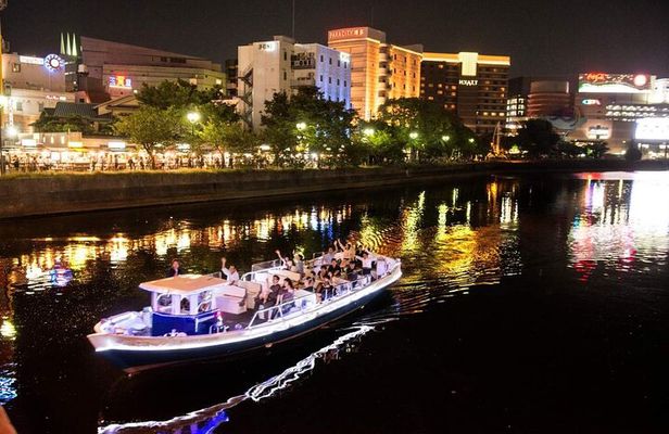 Fukuoka Night Tour: Guided Yatai, Local Izakaya & River Cruise
