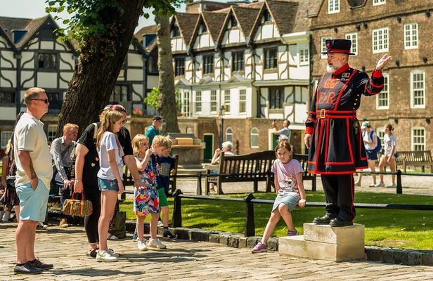Exclusive Beefeater Meet & Greet at the Tower of London