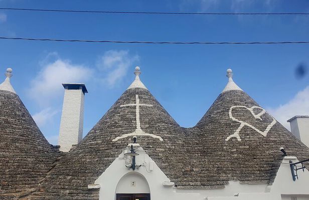 Full day tour Alberobello, Locorotndo, Ostuni