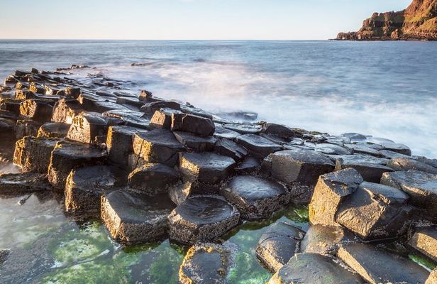 Dublin to Belfast City, Bushmills and Giant's Causeway Day Tour