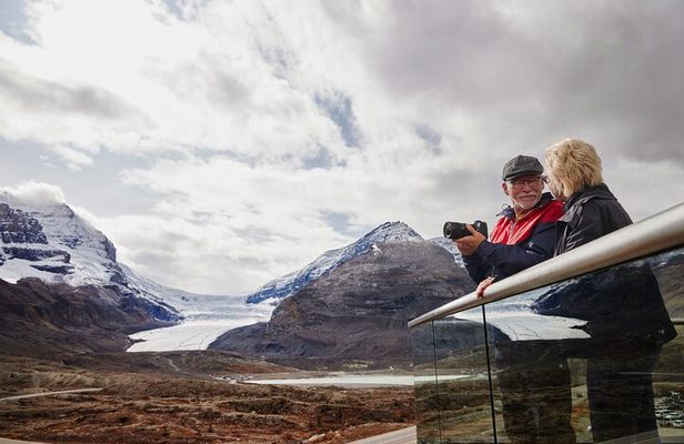 Small Group 2 Days Tour Icefield Lake Louise and Moraine