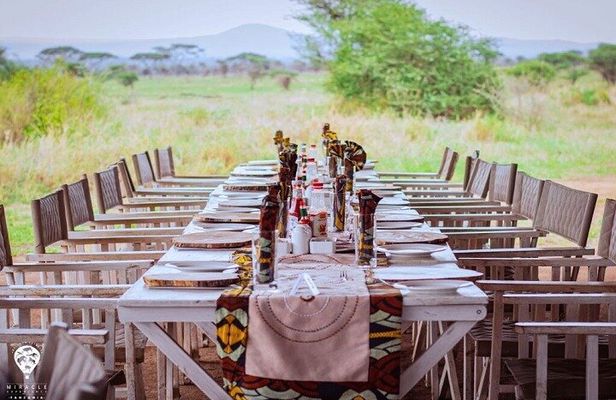 The Top Rated 6-Day Serengeti Budget Camping Safari in Tanzania