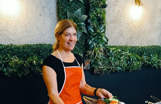 Jakarta Private Cooking Class and Experience Tour