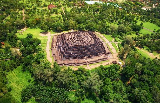 Private Scooter Tour - Borobudur temple & Prambanan temple
