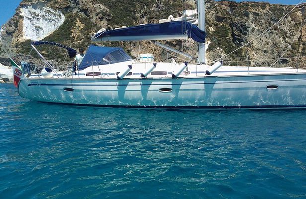 Sailing ship from Porto San Paolo (S.Teodoro-Olbia) to Tavolara, Molara