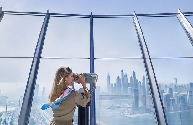 Private Dubai With Palm View Entry