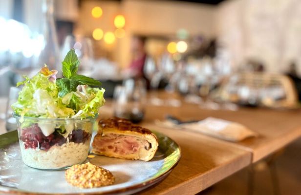 Visit to the cellar-tasting and 100% immersive Alsatian meal