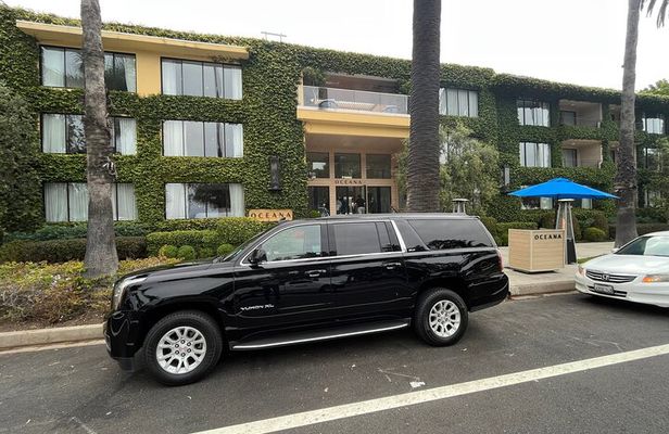 Explore Los Angeles in a Private Day Tour with Large SUV