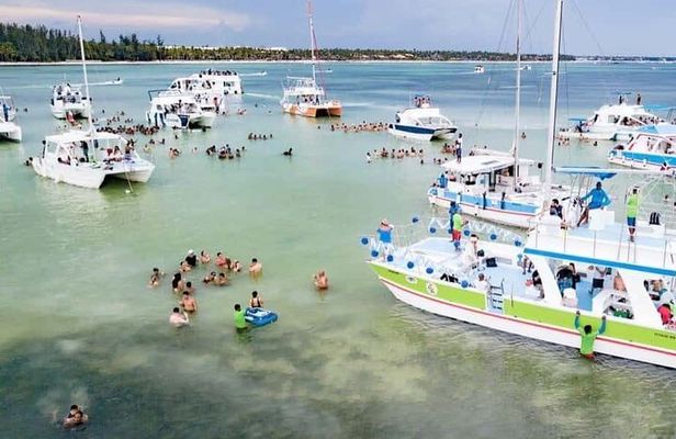 Catamaran Trinity Party And Private Beach Busing