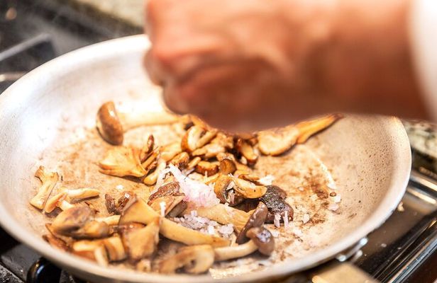 Best Italian Pasta Class in Los Angeles (Includes 3-Course Meal)