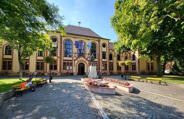 Budapest Hidden Gems: Pest Local Charm, Riverfront Private Tour