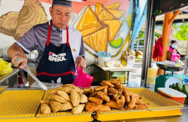 Kuala Lumpur Walking Food Tour Experience With Secret Food Tours