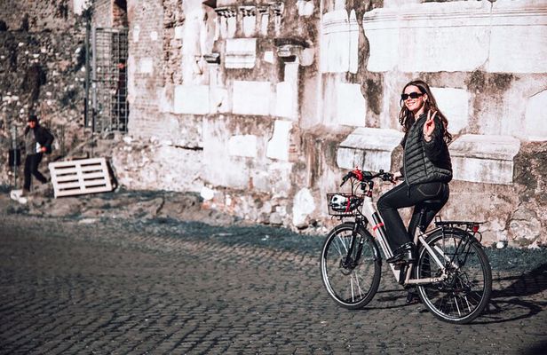Appian Way and Aqueducts Electric Bike Tour