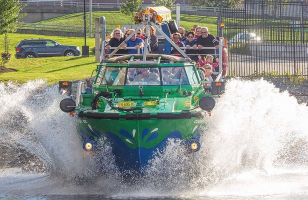 Harbour Hopper Tours: Charlottetown, PEI