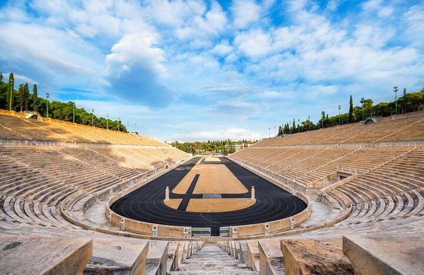 Small Group: Athens Panoramic Tour & Plaka (Pick up at Port)