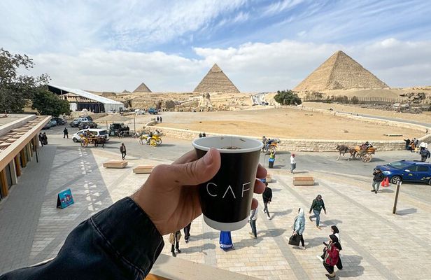 Pyramids of Giza Tour with Coffee and Tea Overlooking the Sphinx