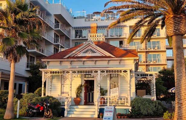 Iconic Top Gun Movie Locations Tour in San Diego County