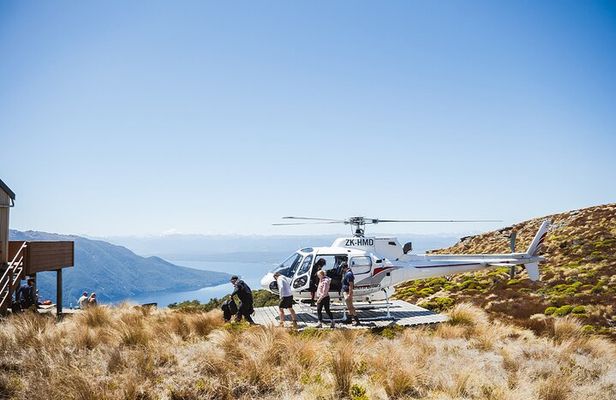 Scenic Helicopter & Kepler Guided Hike from Te Anau with Lunch