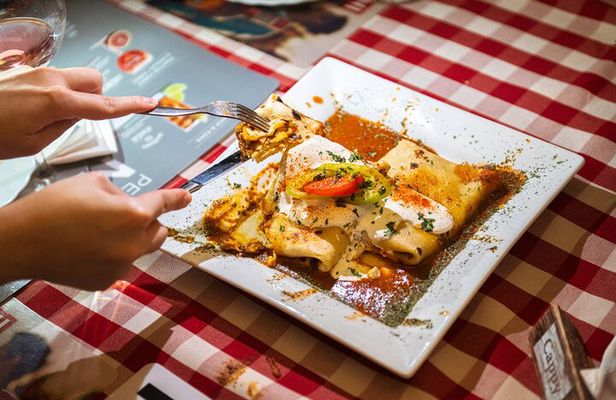 Budapest Evening Food Tour with Wine Tasting