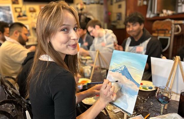 Paint and wine experience: Shibuya enjoying seasonal Japanese culture