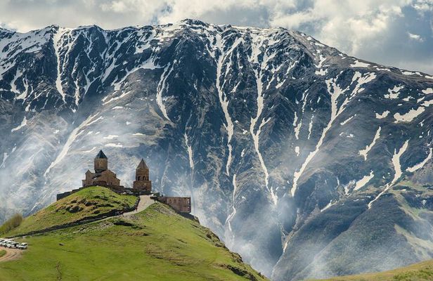 Tbilisi to Kazbegi, Gudauri, Ananuri and Gergeti Guided Day Trip