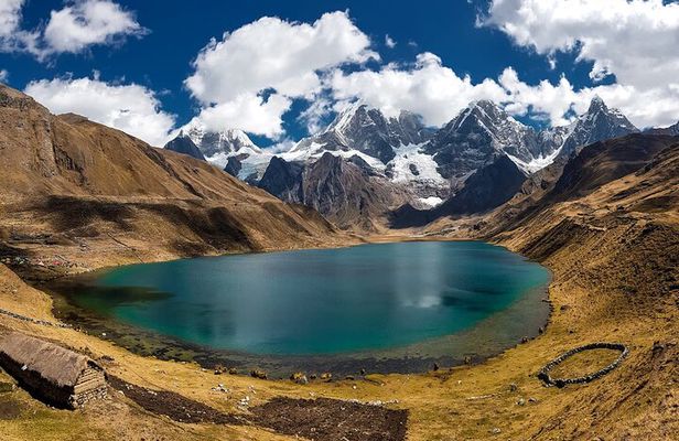 6 days in Huayhuash Mini Trek Siula Grande Mountain