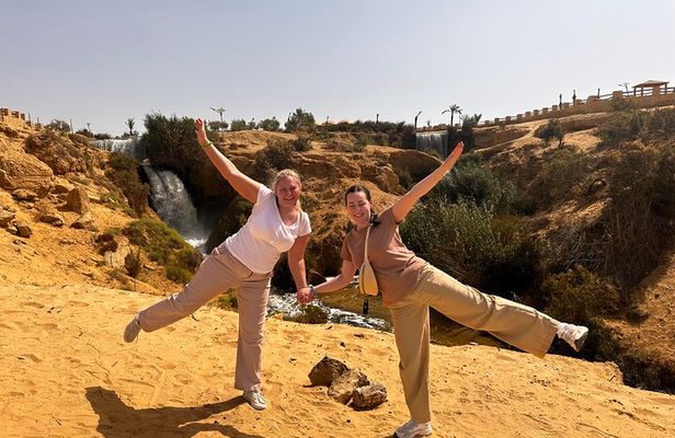 Jeep Safari Valley of the Whales Oasis Fayoum and Sandboarding