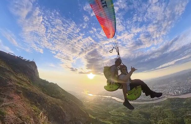 Double Paragliding Flight in Valadares