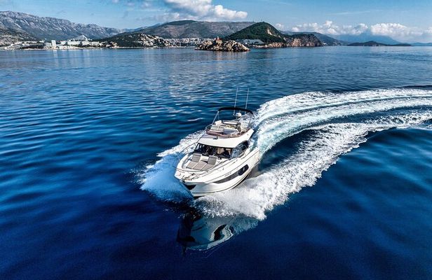 Exclusive Luxury Yacht Tour of the Elaphiti Islands