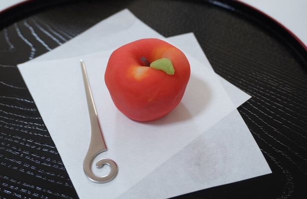 Japanese Sweets Making in Kamakura
