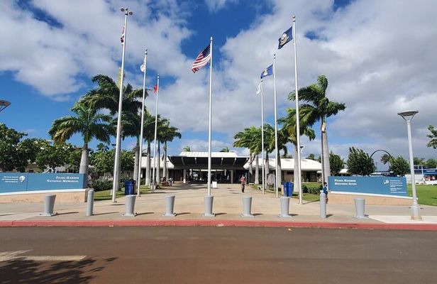 Oahu: Pearl Harbor National Memorial - ETOHI