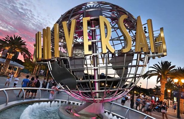 LA: Universal Studios Hollywood & Hop-On Hop-Off Package