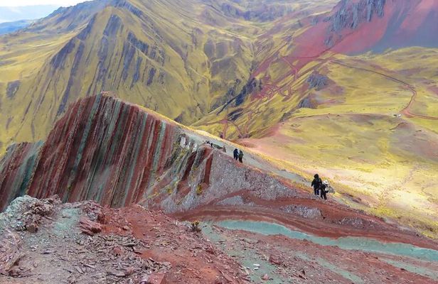 Excursion to Pallay Punchu from Cusco with Coca Ceremony Private.