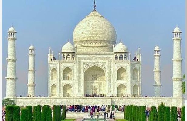 Agra tour by train same day