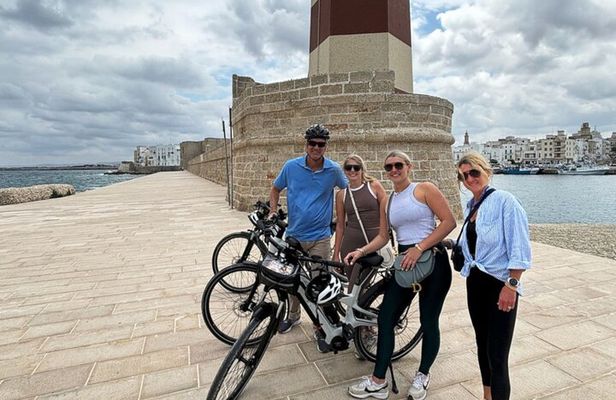 E-Bike, Apulian Sandwich and Wine