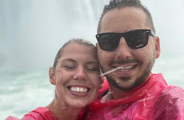 Epic Niagara Falls Small Group Tour w/Tower, Journey & Boat Ride