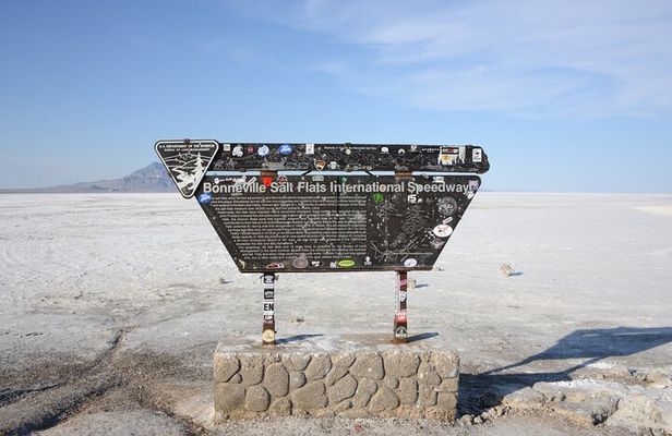 Salt Lake City to Sky Mirror-Bonneville Salt Flats Half Day Tour