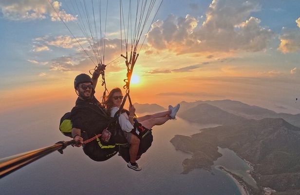 Paragliding In Fethiye Oludeniz, Turkey